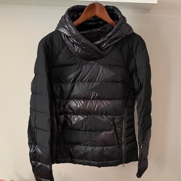 lululemon athletica Jackets & Blazers - Lululemon Women's Black Goose Down Puffer Jacket, 8